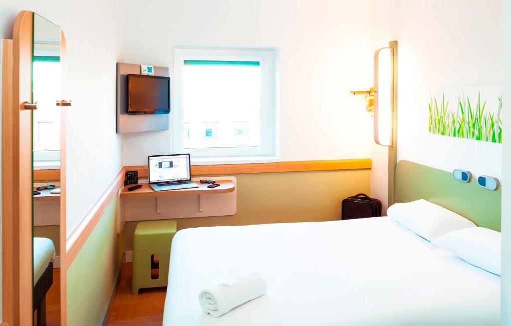 Ibis Budget Newport Quarto foto